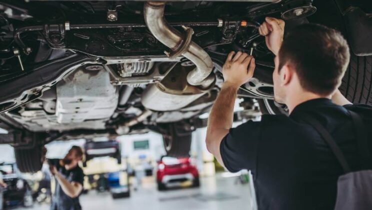 How to Identify When Your Car Needs a Service (Even If It’s Before the Due Date!)